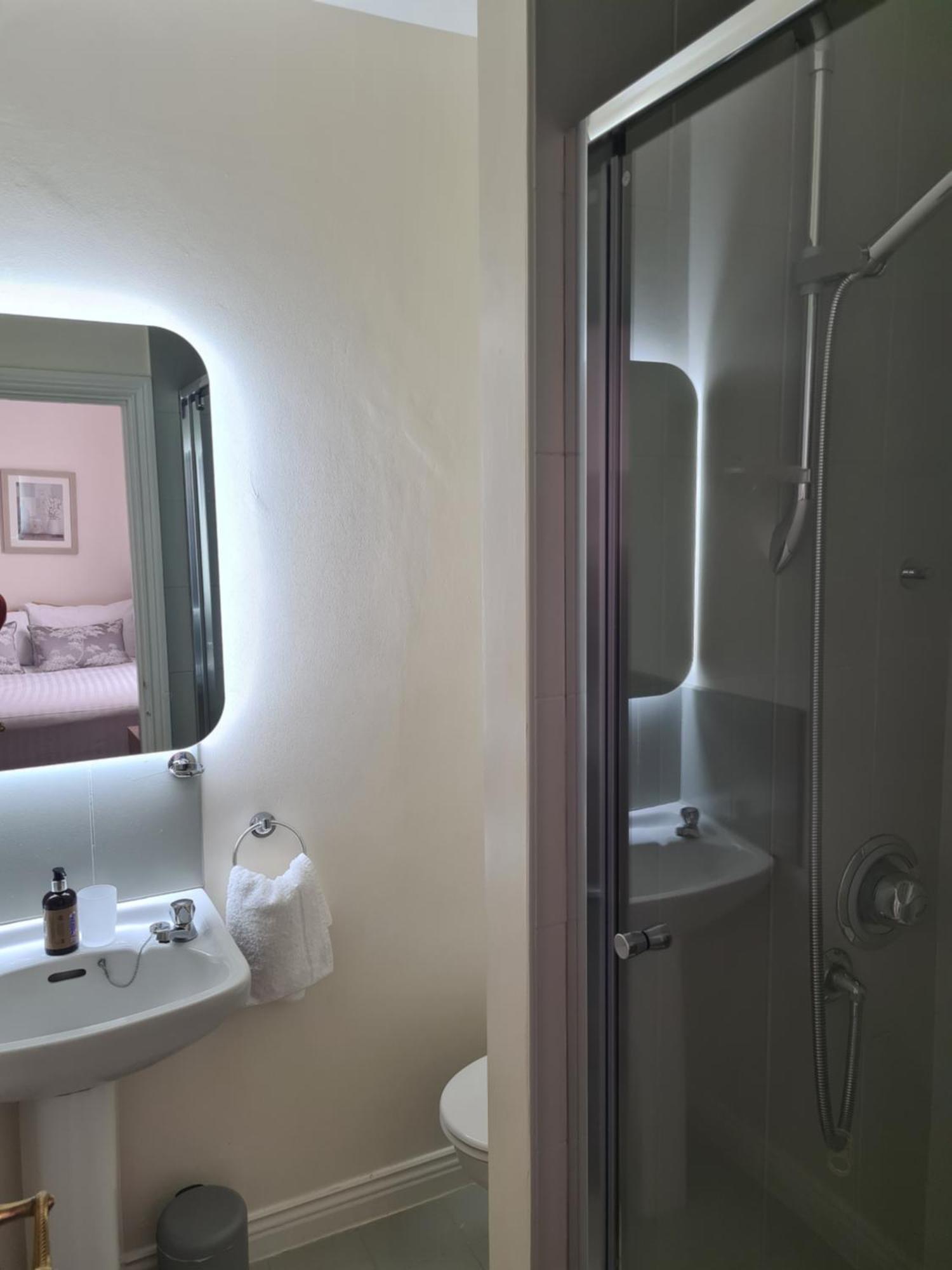 Blackrock Carole Ville Guesthouse Cork Exteriör bild